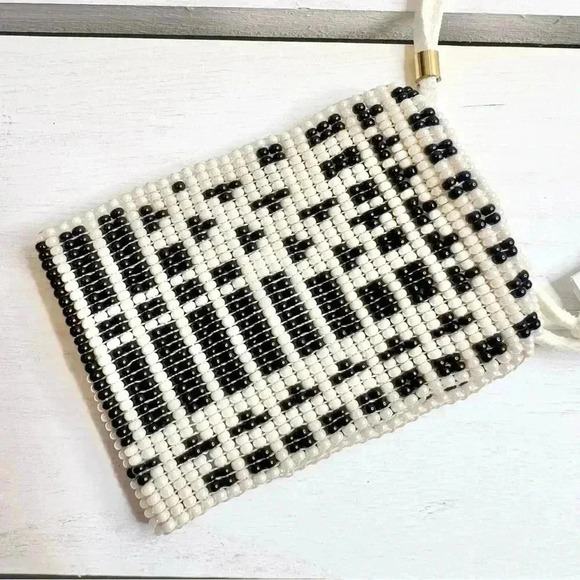 NWT Noonday Collection Blanca Black and White Beaded Adjustable Bracelet - Picture 3 of 4